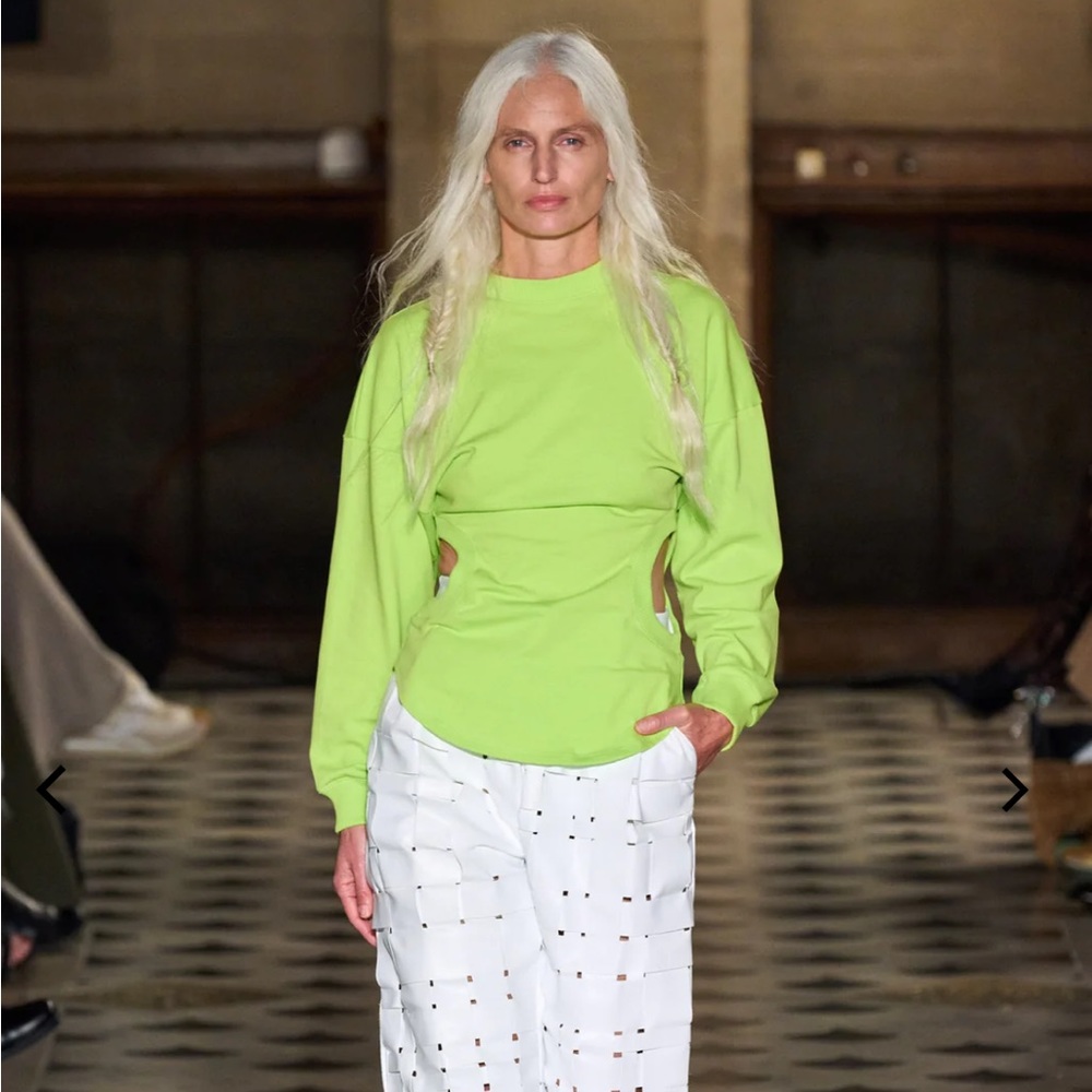 LONG SLEEVE JERSEY TOP WITH CUTOUT DETAIL ACID LIME M